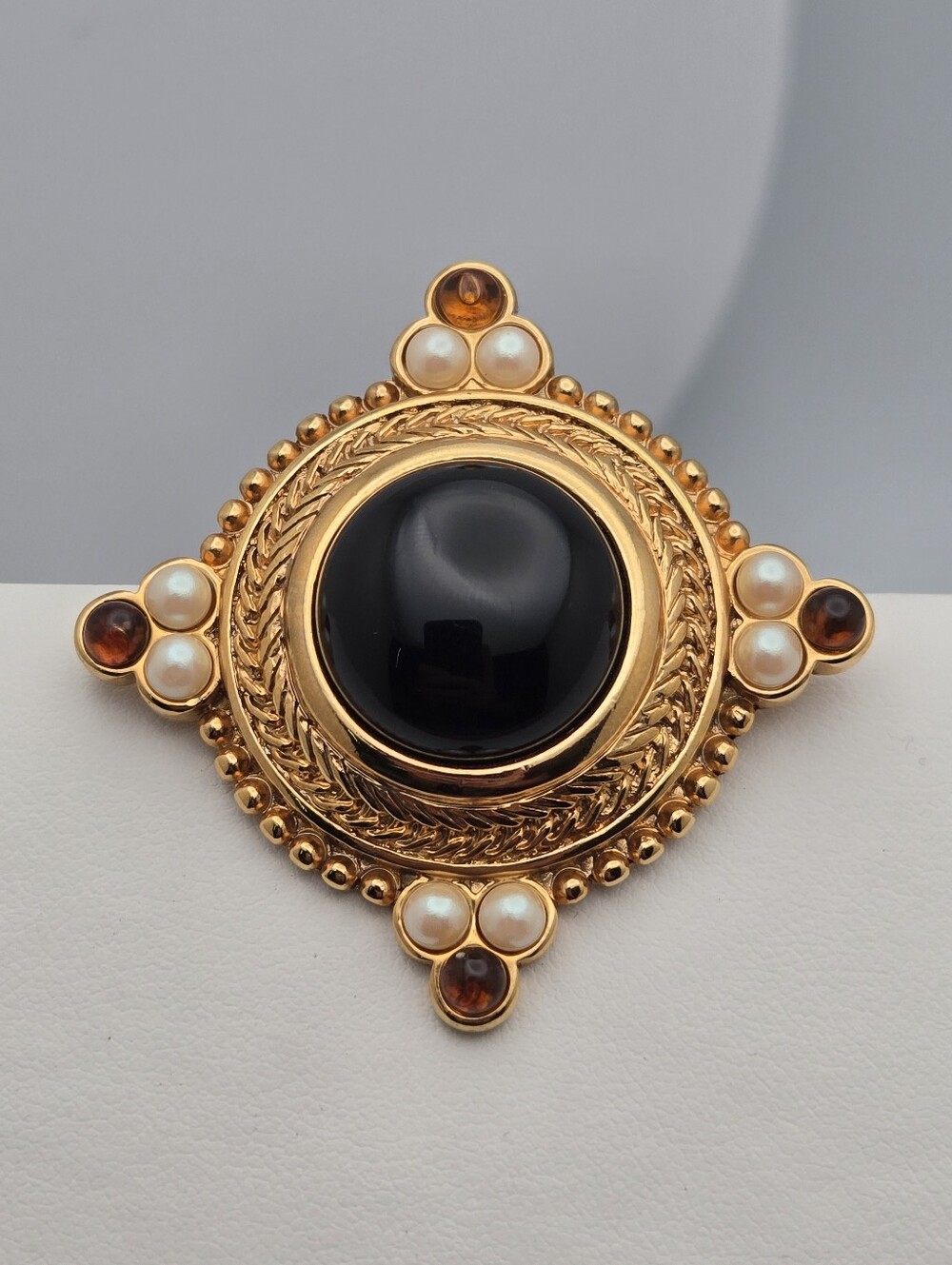 Vintage Monet Gold Tone Brooch Black Stone Faux Pearl Accent Pin Signed